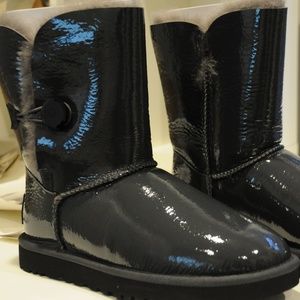 Ugg Australia Women's Bailey Button Mirage (Blue)